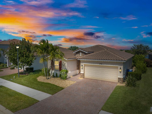 Photo - 1786 Berkshire Cir SW House