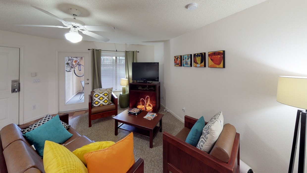 Photo - Hideaway Gainesville Apartments