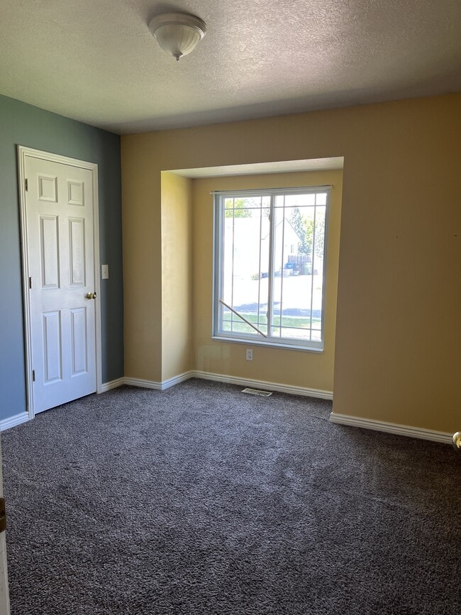 Photo - 1160 Tule Dr