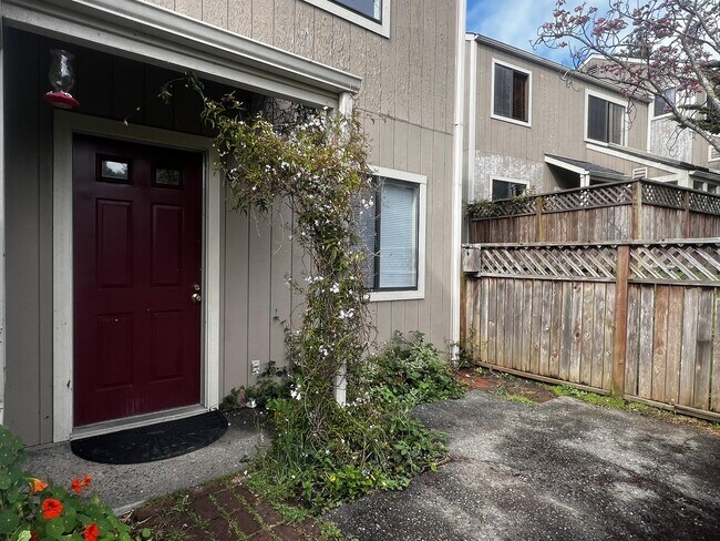 Photo - 674 Hidden Creek Rd