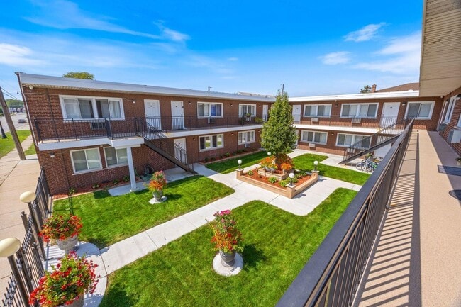Photo - 7834 95th St Unit 2A