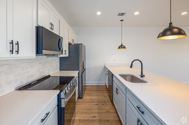 The Cypress 3BR, 2.5BA - 1,518SF - Kitchen