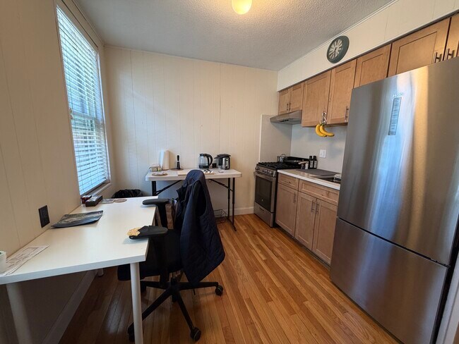 Photo - 124 Sutherland Rd Unit 1