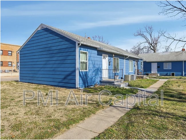 Photo - 4910 E Gilbert St