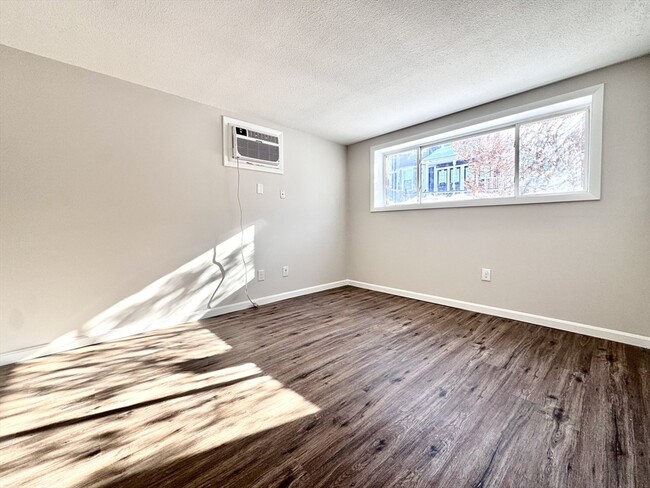 Photo - 50-58-58 Walnut St Unidad B2