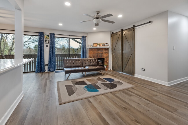 Photo - 961 Cumberland Ct Unit A2