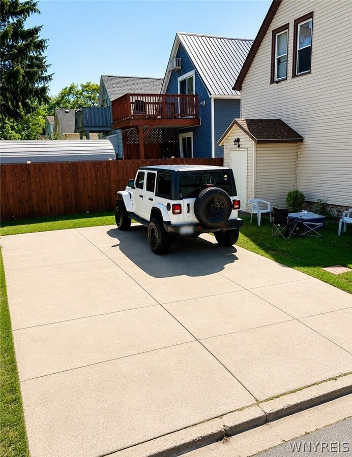 Photo - 85 Klas Ave