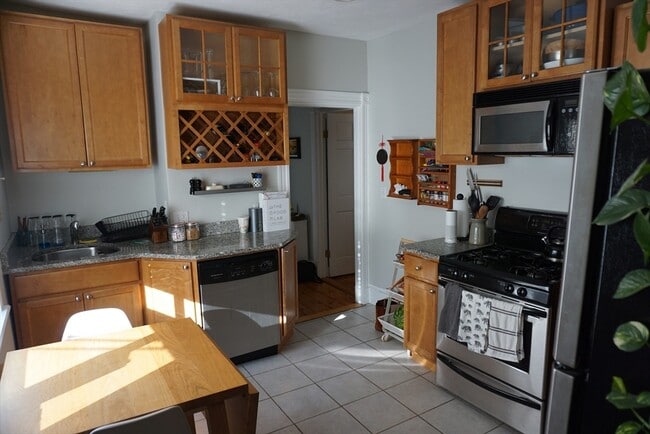 Photo - 121 Albion St Unit 2