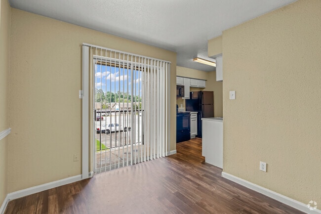 2B/1B - 840 sqft