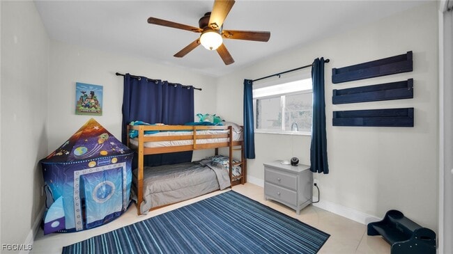 Building Photo - 3730 SE 4th Ave