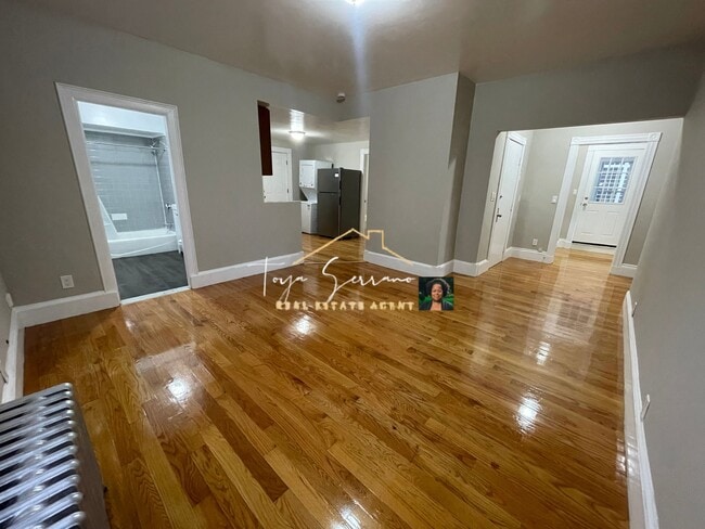 Photo - 33 Algonquin St Unidad 2