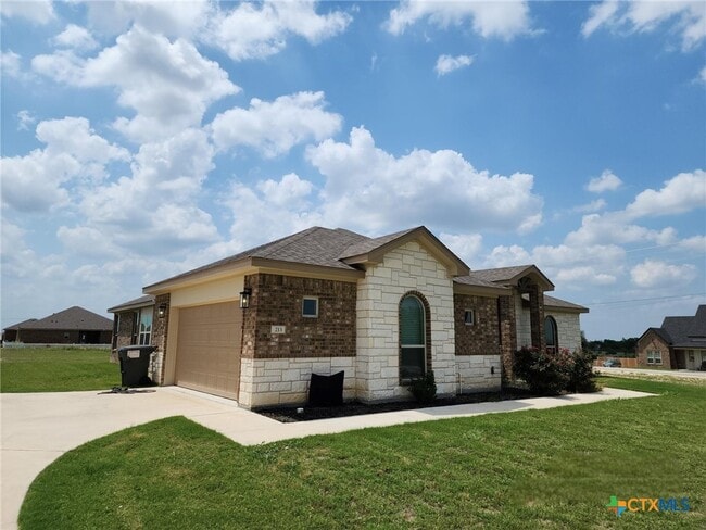 Building Photo - 213 Cammie Dr Rental