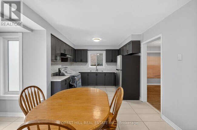 Photo - 28 Matterdale Ave