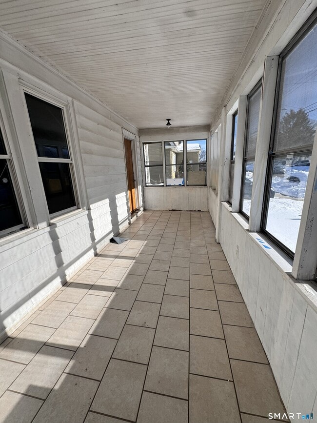 Photo - 269 Helen St