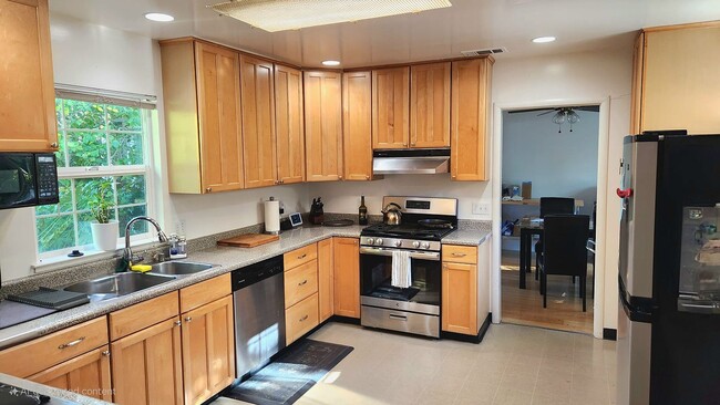Building Photo - 155 Vía Del Sol Rental