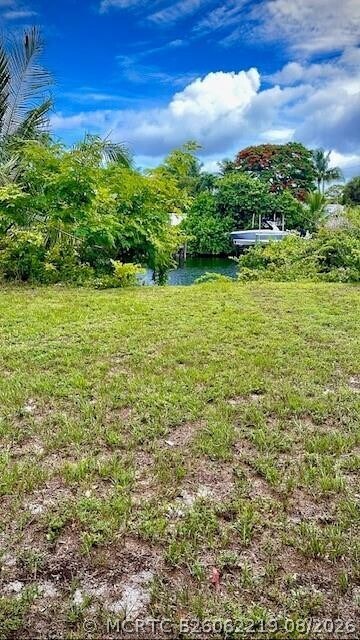 Photo - 121 NW 7th Ct
