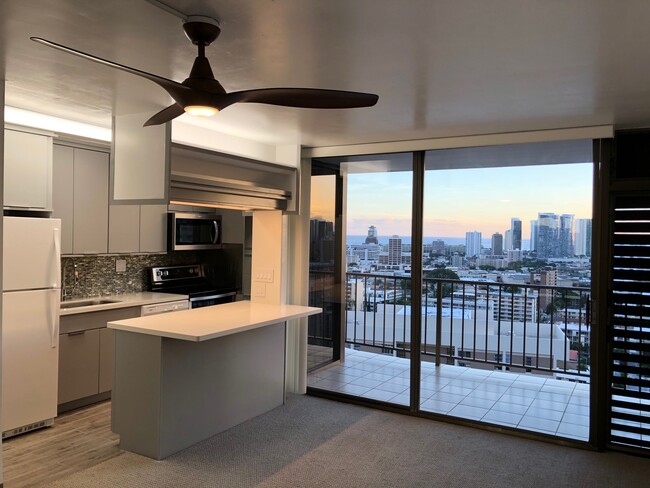 Building Photo - 1630 Liholiho St Unit Apt 2008