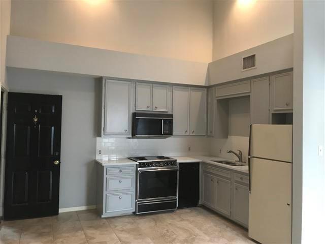 Photo - 502 W 17th St Unit K