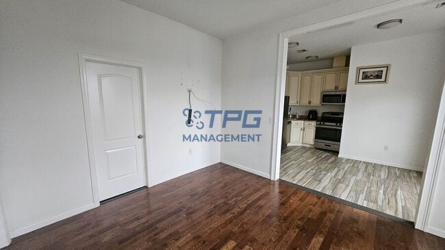 Photo - 575 55th St Unit 2F