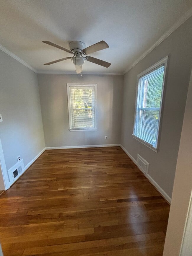 Photo - 2856 Fairhaven Ave