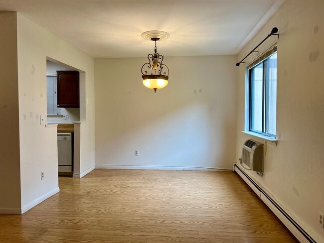Dining area - 6 Loudon Dr Unit 9