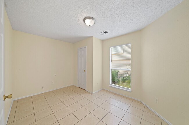 Photo - 6319 Southwood Ct N