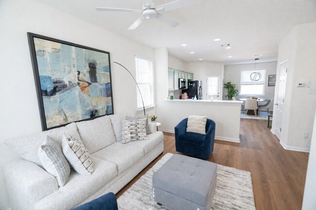 Room in Condo on Red Bud Ridge Ln