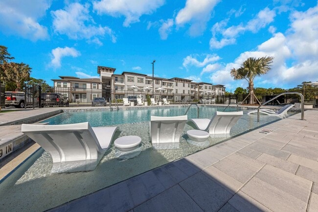 Everest Largo Apartments
