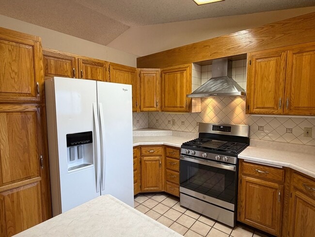 Photo - 1005 Princewood Pl