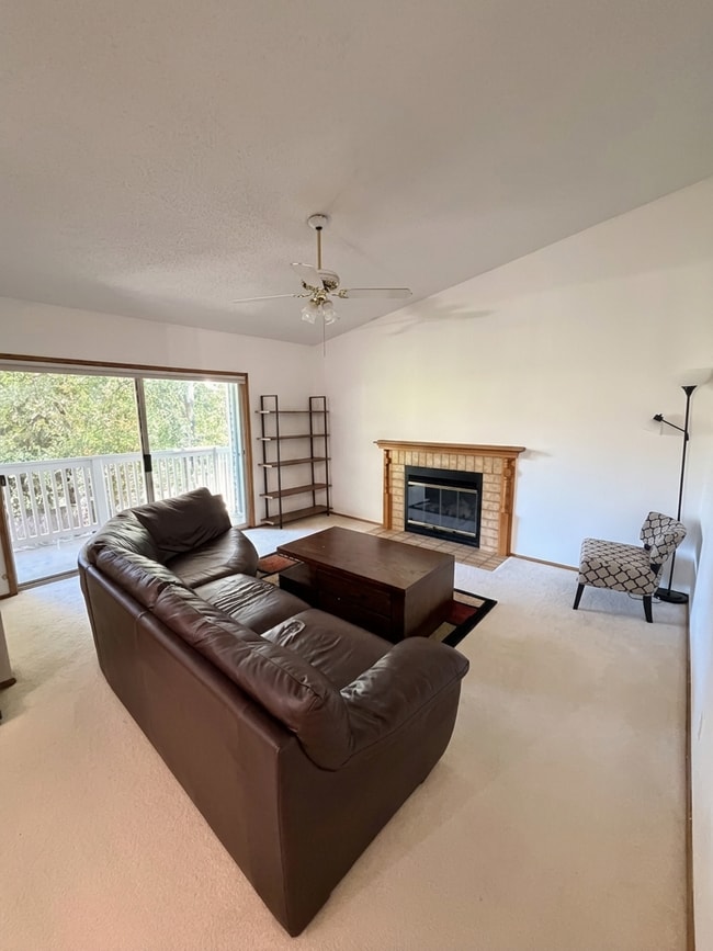 Photo - 10837 SE 172nd St Unit Kelsey Court 8D