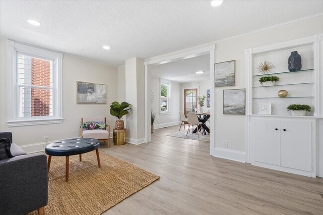 Photo - 315 2nd St