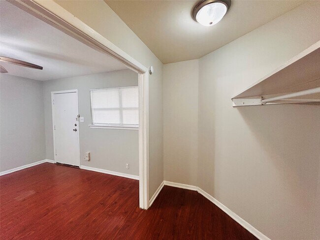 Photo - 8803 Timberside Dr Unit 4