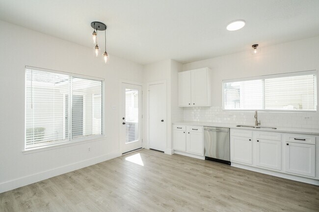 Photo - 9939 Farrell Dr