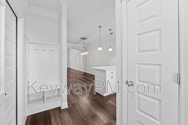 Photo - 2419 Sequoia Trl