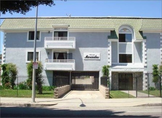 Photo - 1023 N Wilton Pl Unit 107