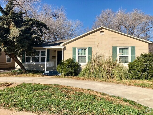 Building Photo - 3310 28th St Rental