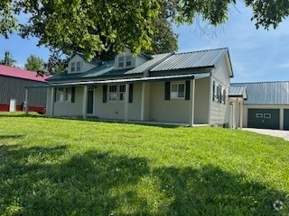 Building Photo - 8470 S US Highway 41 Rental