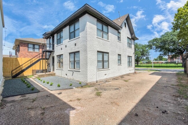 Photo - 1812 Wheeler Ave