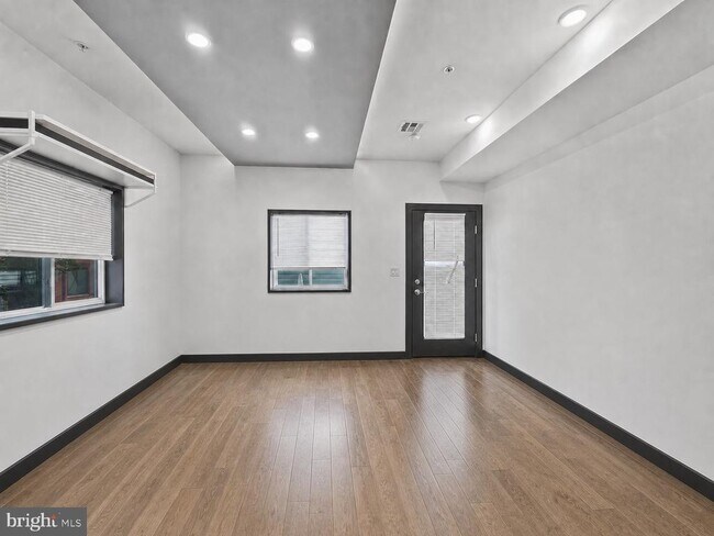 Photo - 519 N 38th St