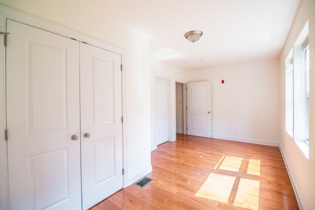 Photo - 3614 Spring Garden St Unit Apt B