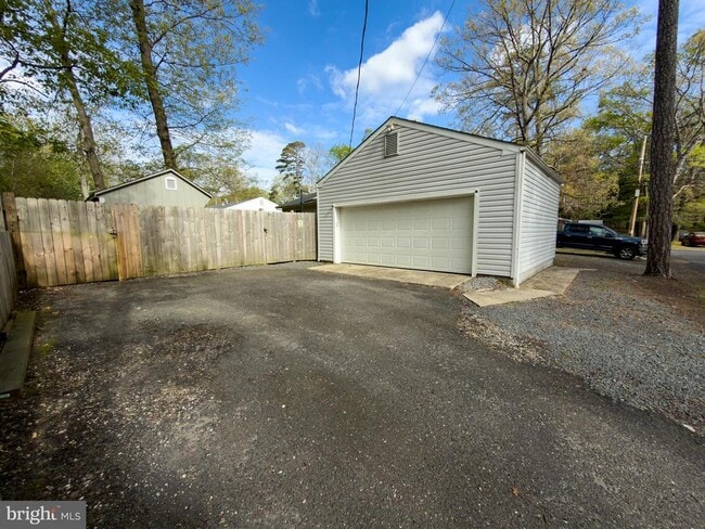 Photo - 307 Pemberton Blvd