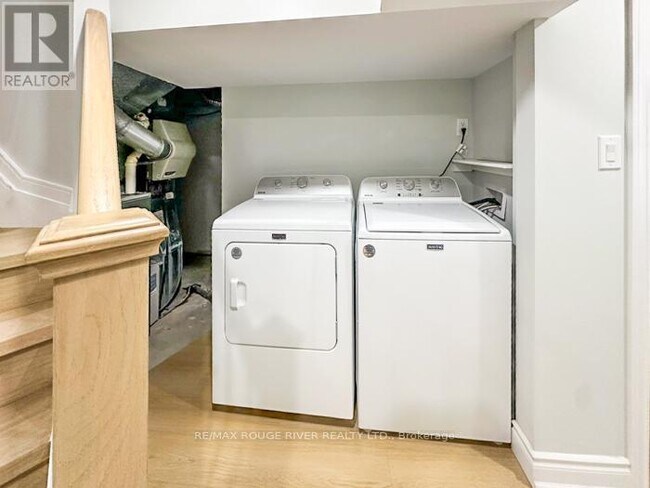 Photo - 1869 Brookshire Square