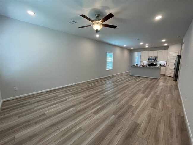 Building Photo - 8356 Bristlecone Pne Wy Rental