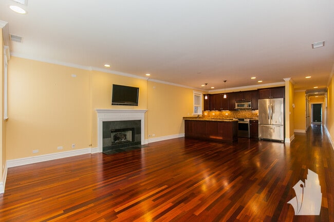 Photo - 3841 N Southport Ave Unit #  04