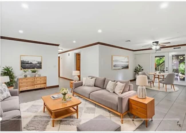 Photo - 27 Priscilla Rd