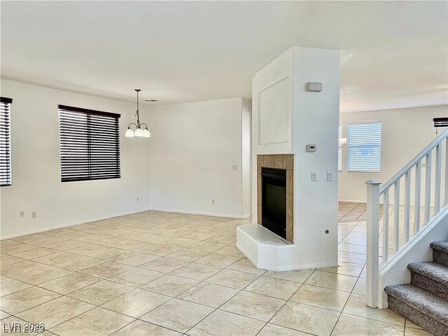 Photo - 732 Blue Barrel St