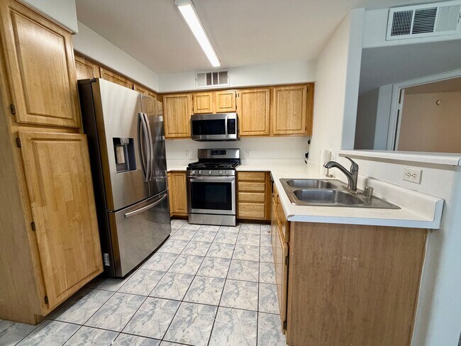 5710 E Tropicana Ave Unit 1086