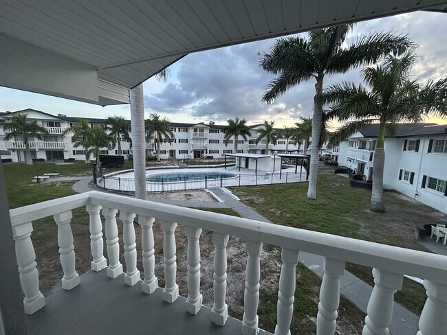 Building Photo - 3706 Broadway