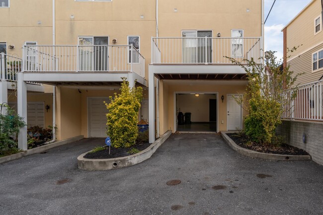 Photo - 132 N Duncan St