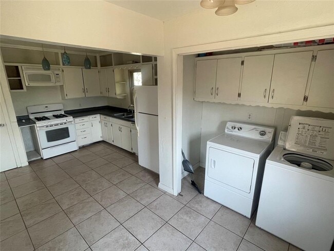 Photo - 800 N Caddo St